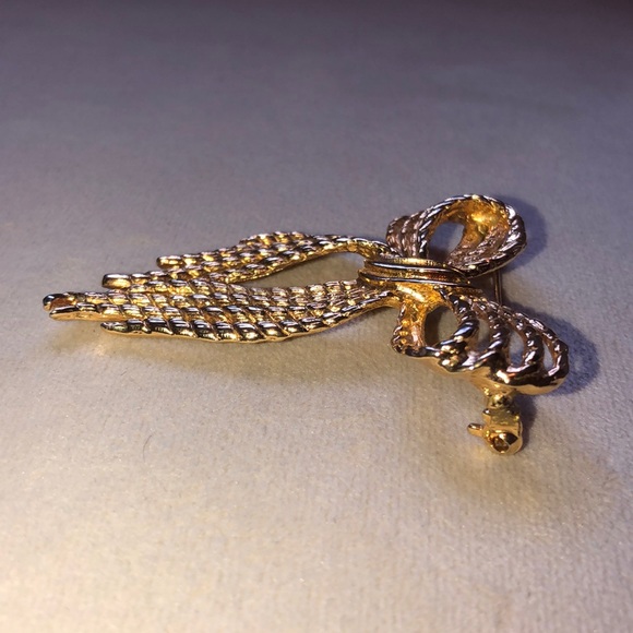 Vintage Angel Braided Rope Texture Gold Brooch - Picture 7 of 10